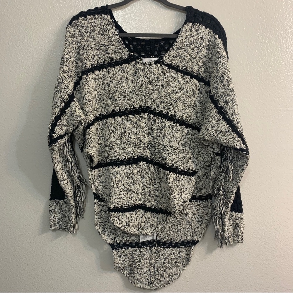 Sloane Rouge Size Small fringe dolman side slit sweater - Picture 2 of 9